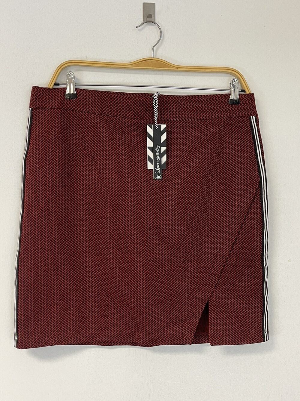 Street One Skirt Womens Size 12 Red Mini Knit Stretch Career Business N168